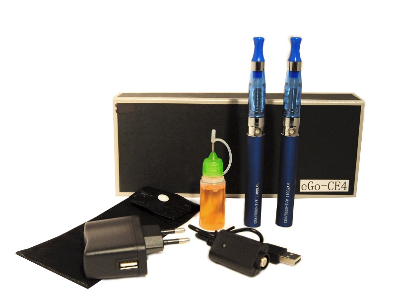  Elektronická cigareta eGo CE 4 1100 mAh 2ks Modrá